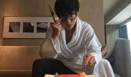 吃瓜娱乐薛之谦视频大全,搞笑吃瓜视频大盘点