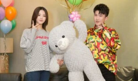 吃瓜娱乐的背景图片,揭秘娱乐圈幕后那些事儿